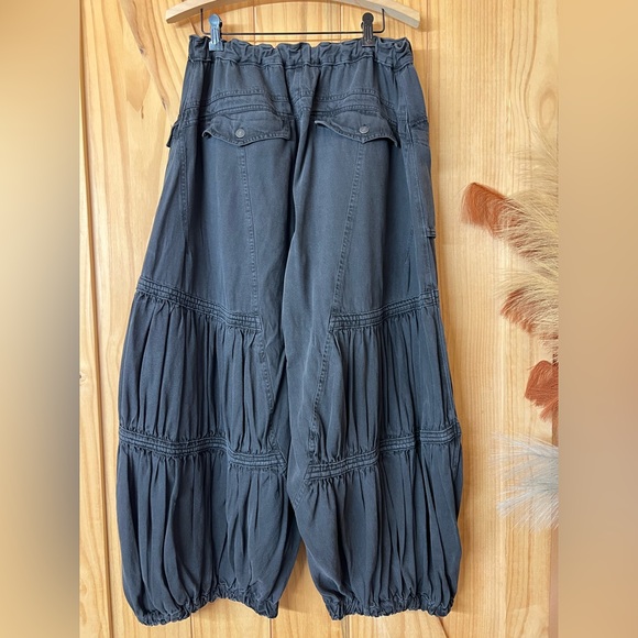 Free People Last Word Parachute Pants NWOT Washed Black Size Large - Picture 9 of 13